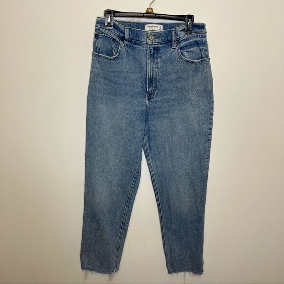 Abercrombie & Fitch Curve Love Ultra High Rise 90's Straight 30 - Picture 2 of 8